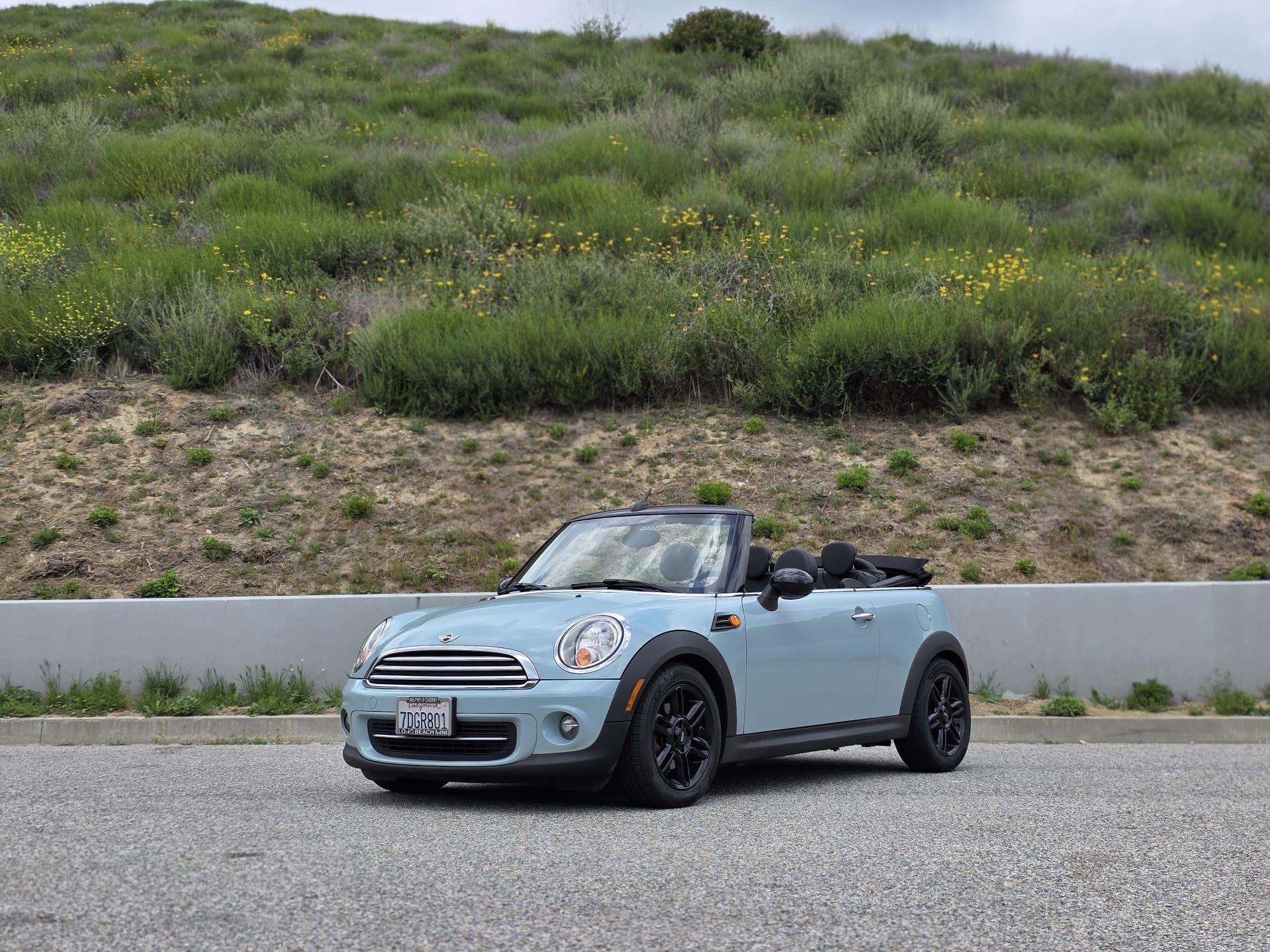 MINI Convertible 2014 in Los Angeles, CA