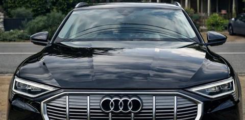 Audi e-tron 2023