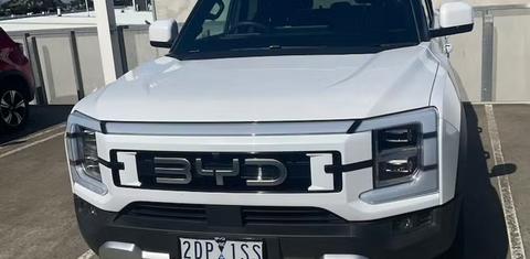 BYD SHARK 6 2025