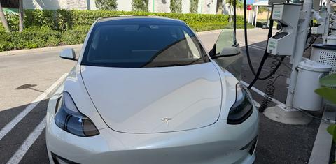 Tesla Model 3 2023