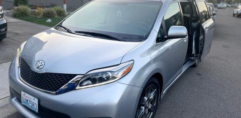 Toyota Sienna 2017