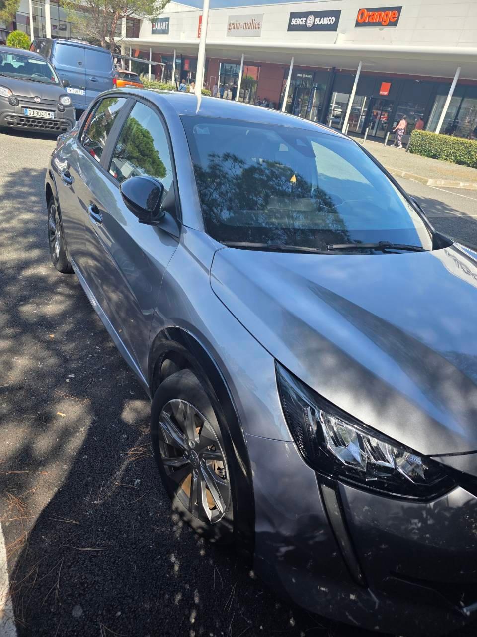 Peugeot 208 2023 à Saint-paul-lès-dax