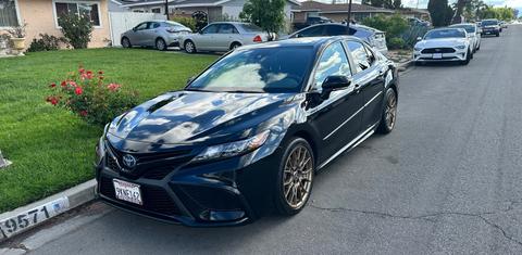 Toyota Camry Hybrid 2024