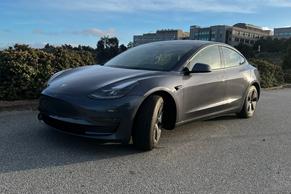 Tesla Model 3 2023 em San Bruno