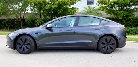 Tesla Model 3 2025