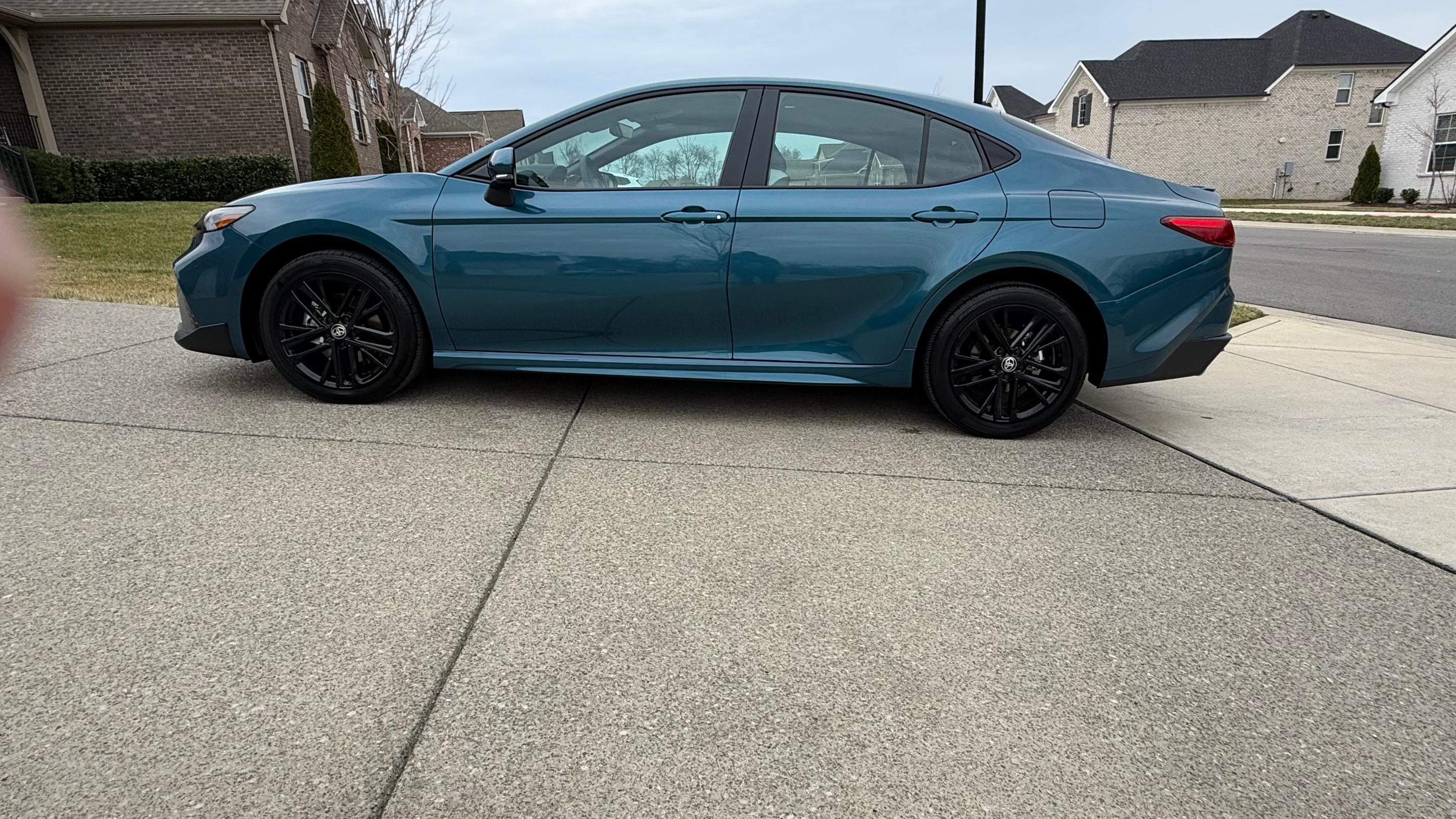 Toyota Camry Hybrid 2026 in Nashville, TN