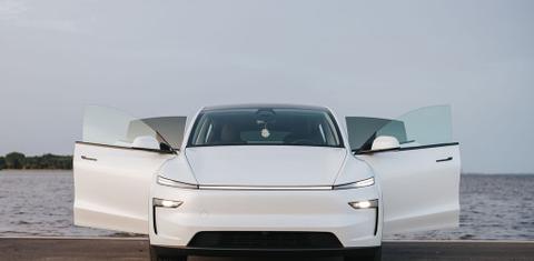 Tesla Model Y 2026