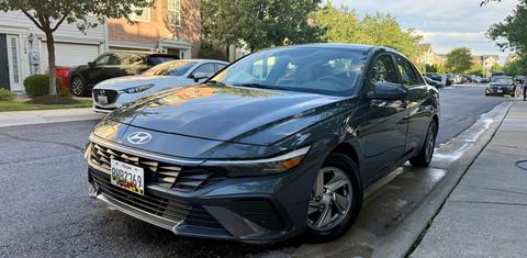 Hyundai Elantra 2024