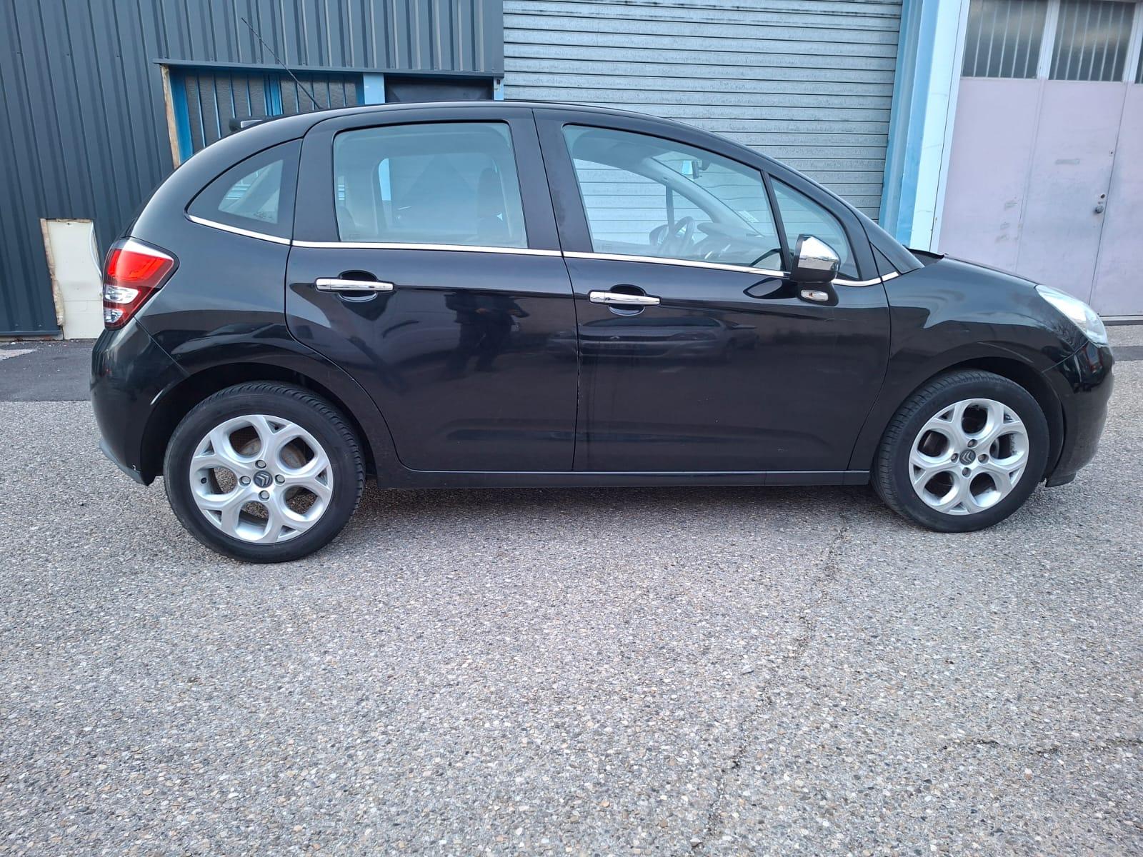 Citroen C3 2014 à Cailloux-sur-Fontaines