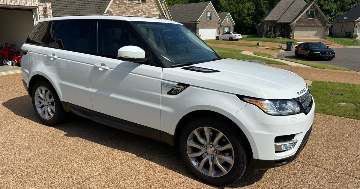 Land Rover Range Rover Sport 2015 rental in Memphis, TN by Felecia M. Turo