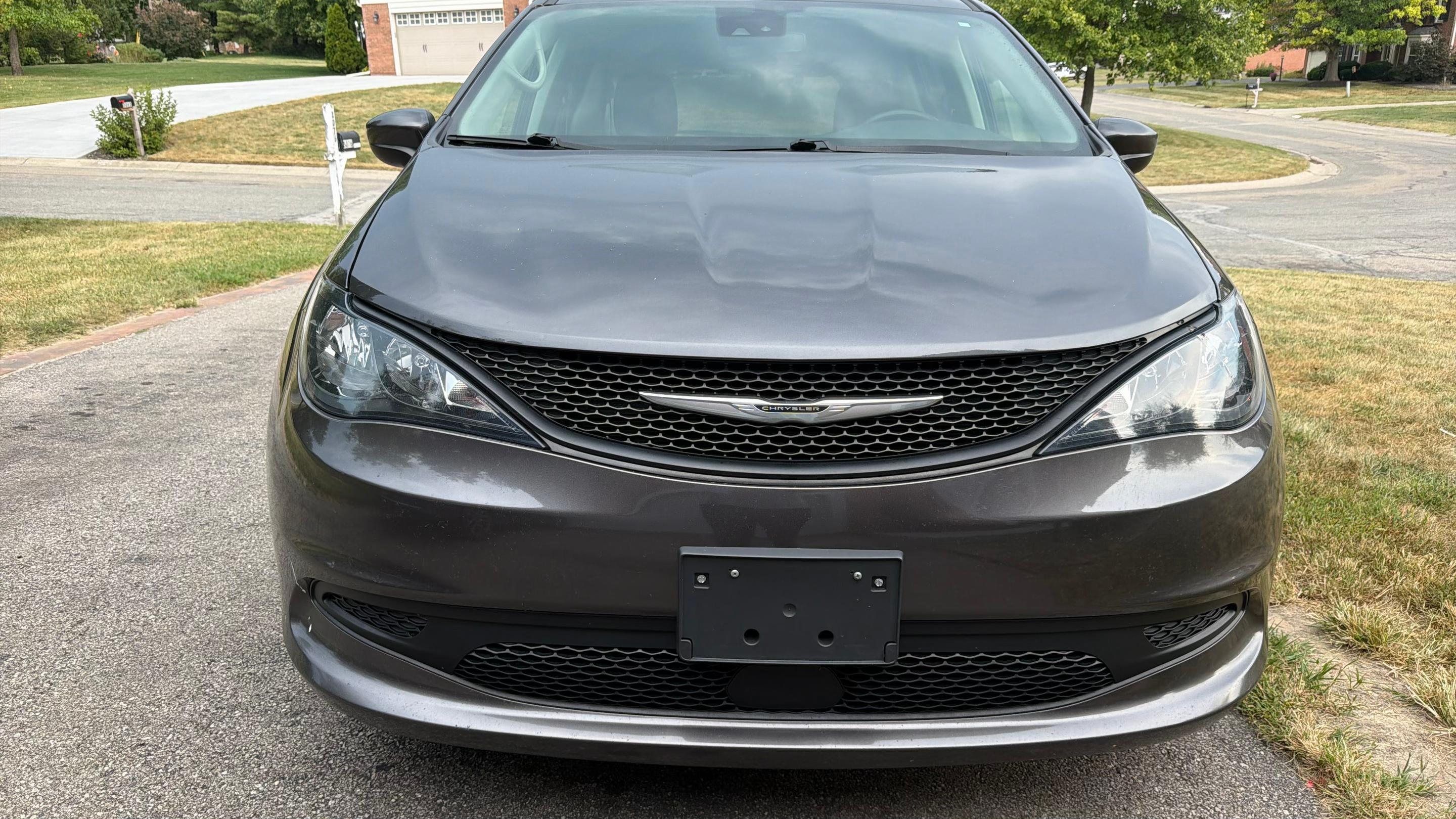 Chrysler Voyager 2023 in Beckett Ridge, OH