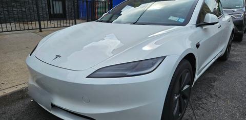 Tesla Model 3 2024