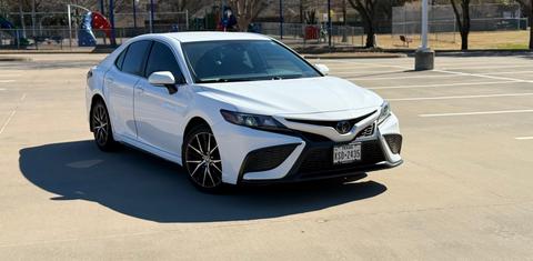 Toyota Camry Hybrid 2023