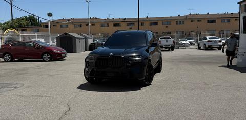 BMW X7 2025