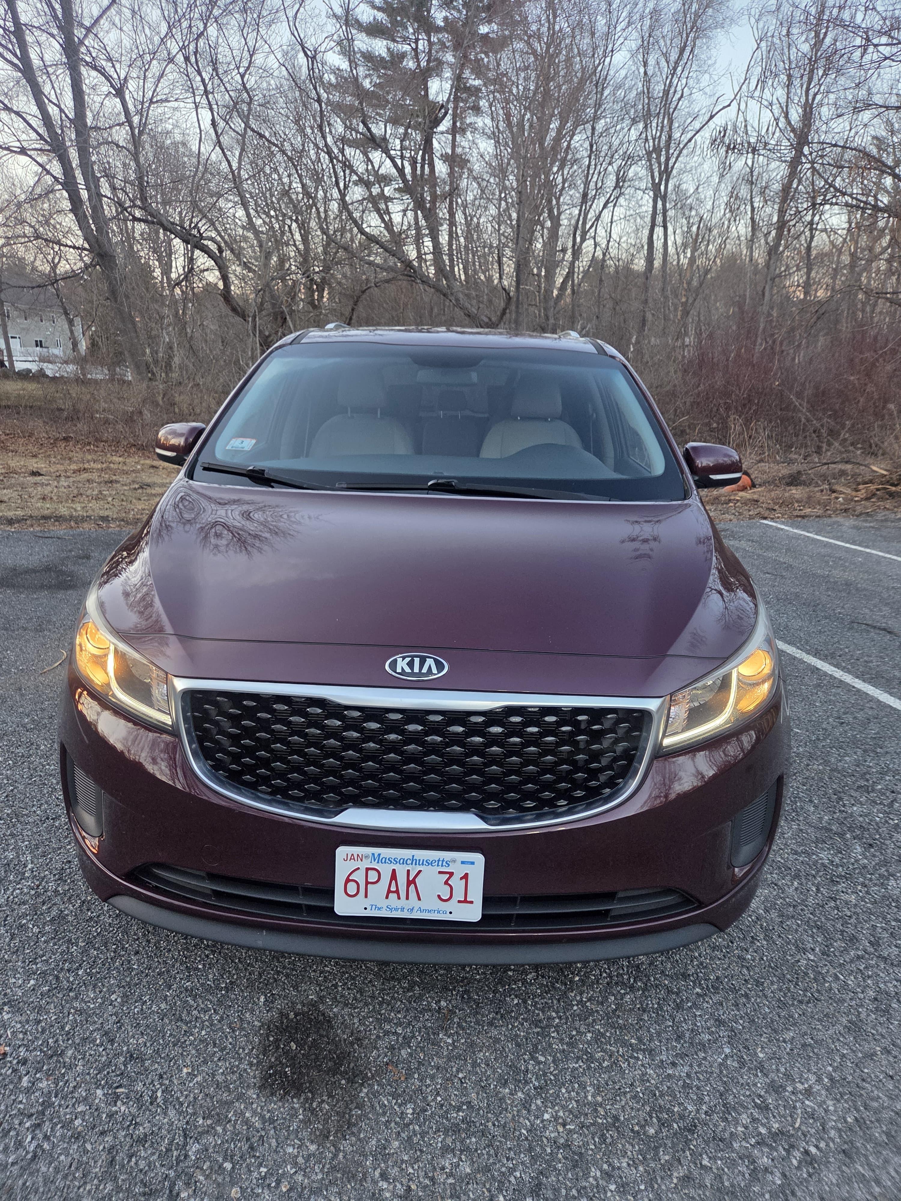 Kia Sedona 2016 in Bedford, MA