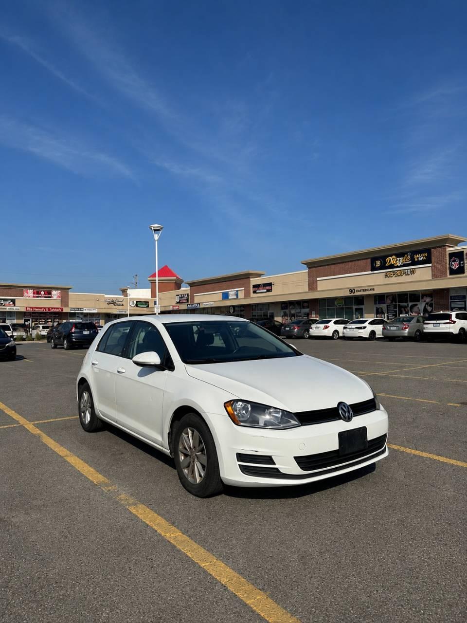 Volkswagen Golf 2015 in Mississauga, ON