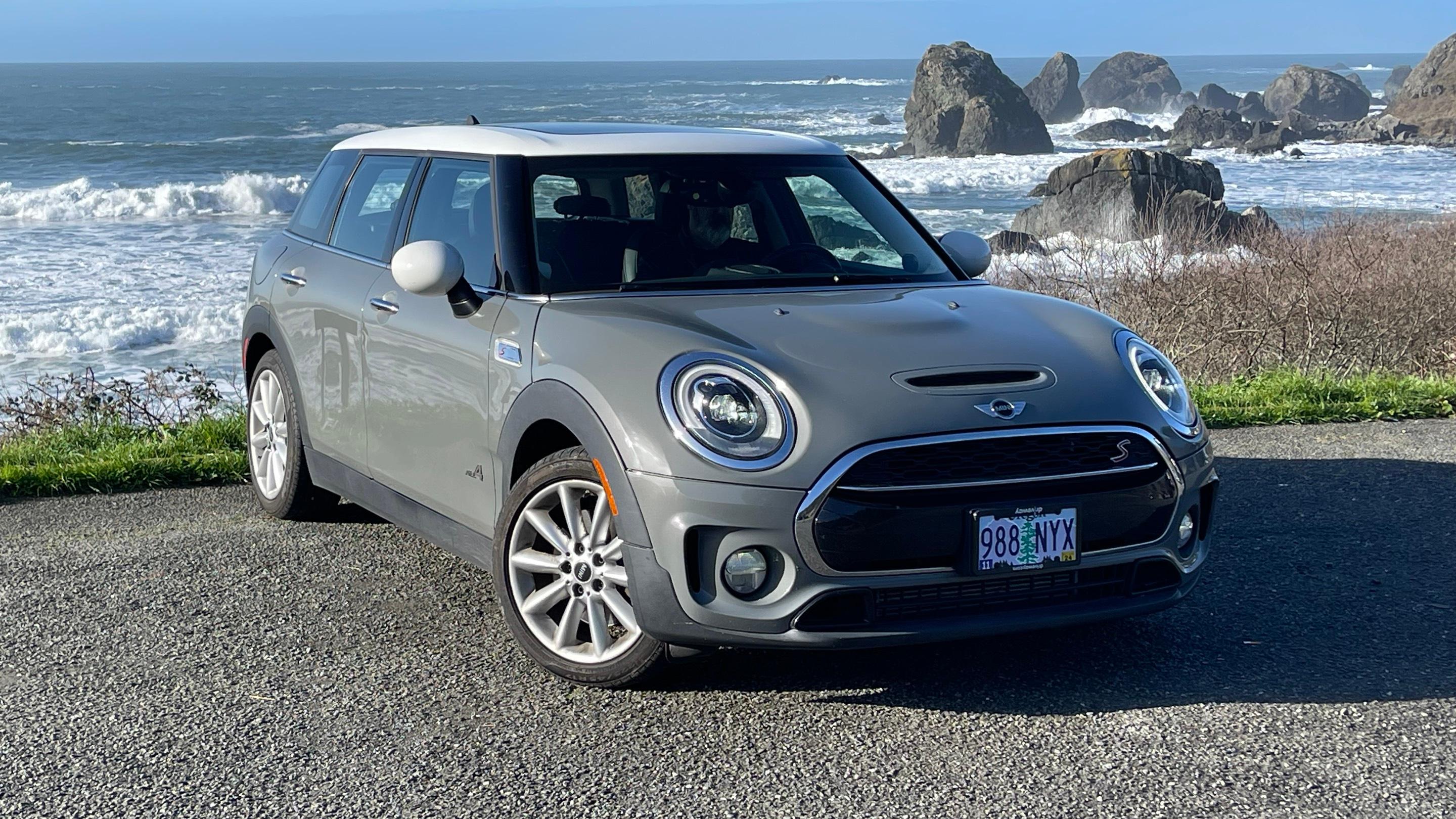MINI Clubman 2018 in Medford, OR