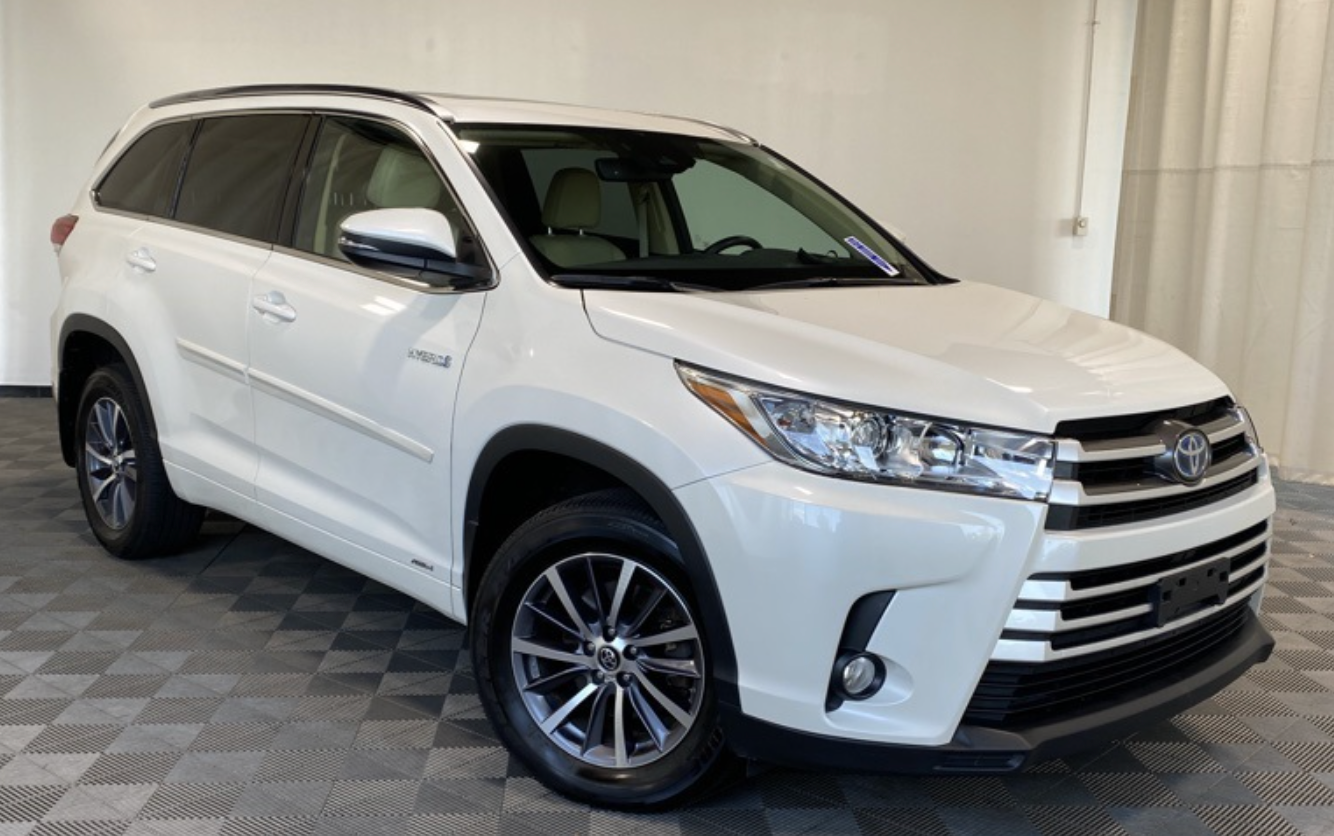 Toyota Highlander Hybrid 2017 rental in Brighton, NY by JNB Car Rental .. Turo