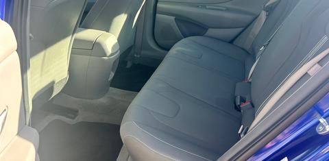 Hyundai Elantra 2024
