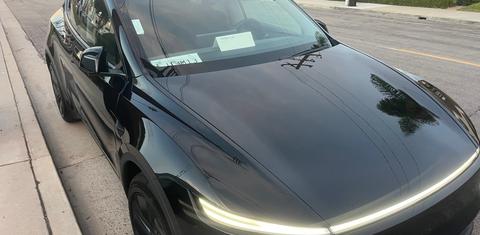 Tesla Model Y 2026