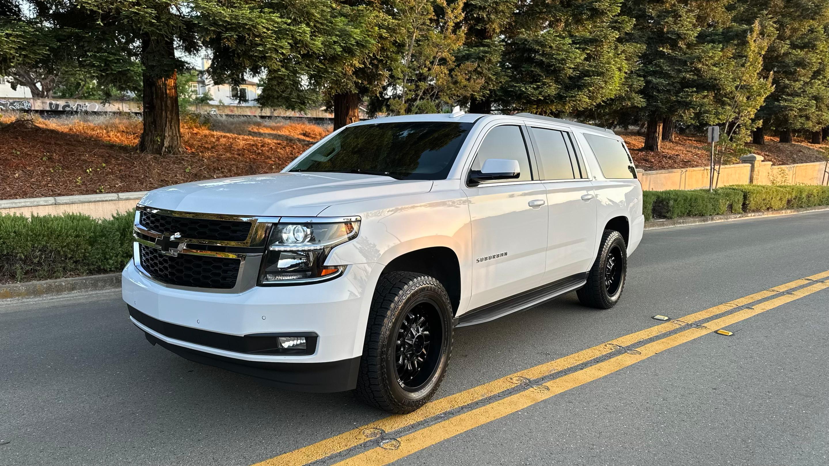 Chevrolet Suburban 2018 in 