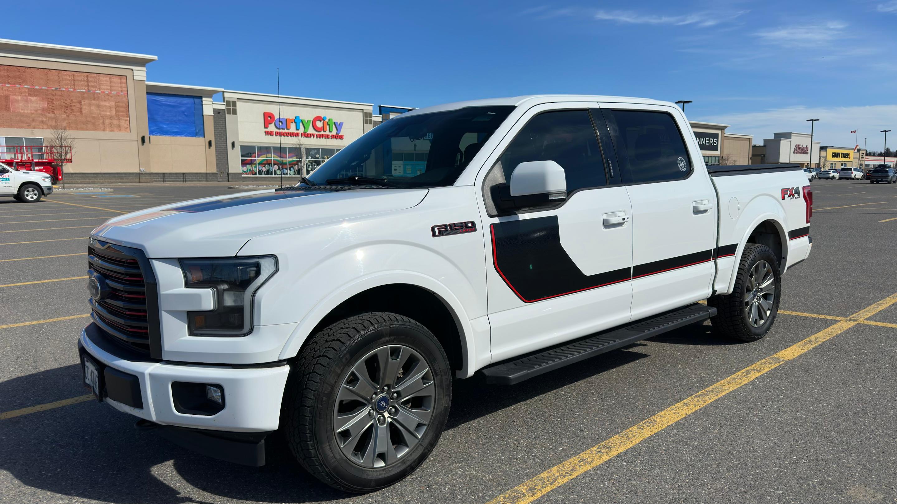 Ford F-150 2017 in Thunder Bay, ON