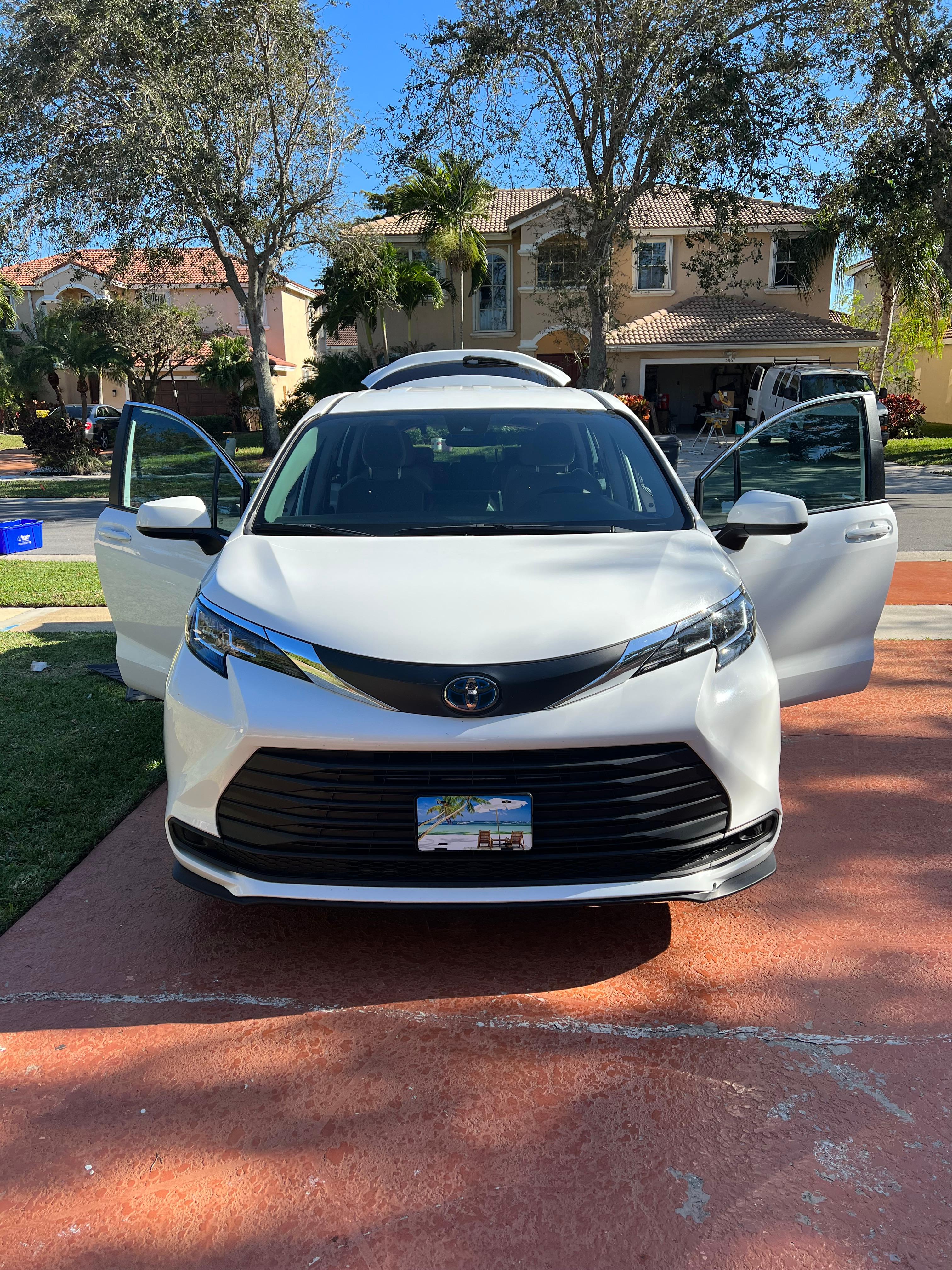 Toyota Sienna 2021 in Lake Worth, FL