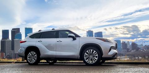 Toyota Highlander Hybrid 2023