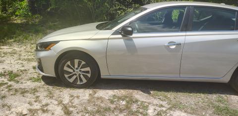 Nissan Altima 2025