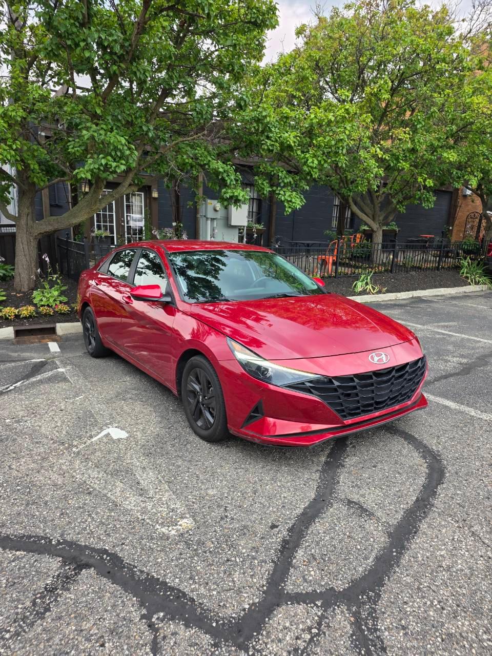 Hyundai Elantra 2023 in Holly, MI