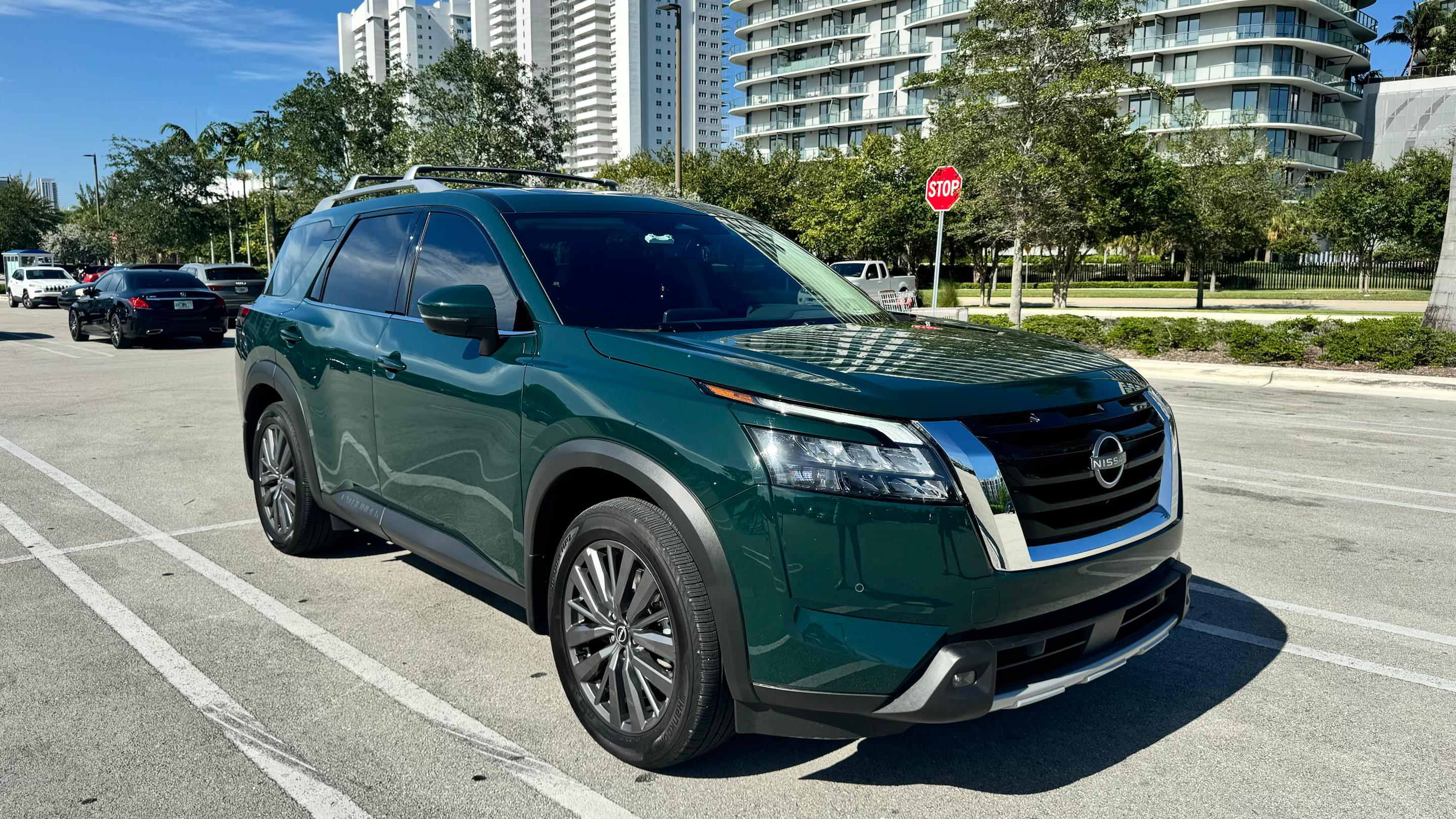 Nissan Pathfinder 2025 in Sunny Isles Beach, FL