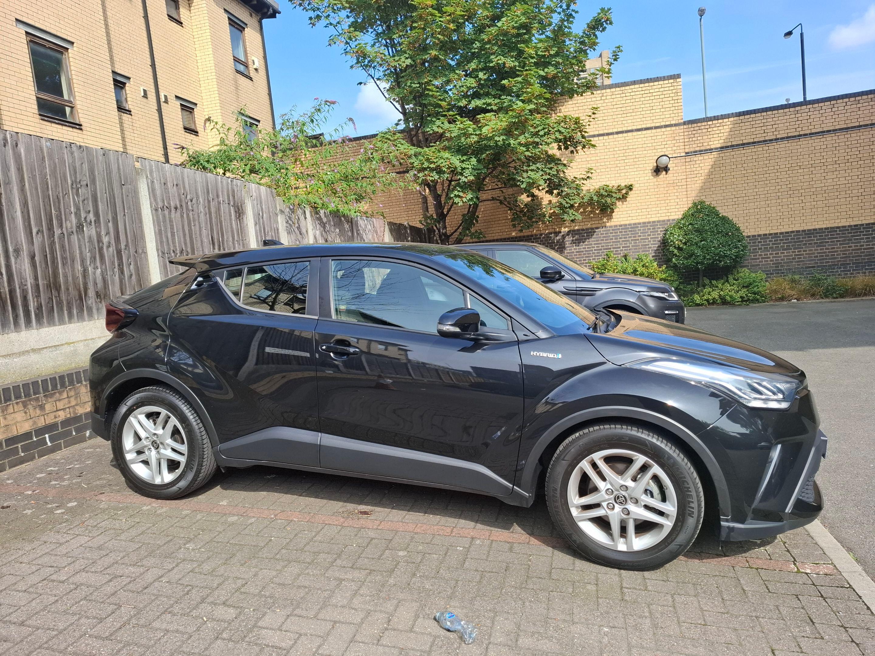 Toyota C-HR 2021 in London