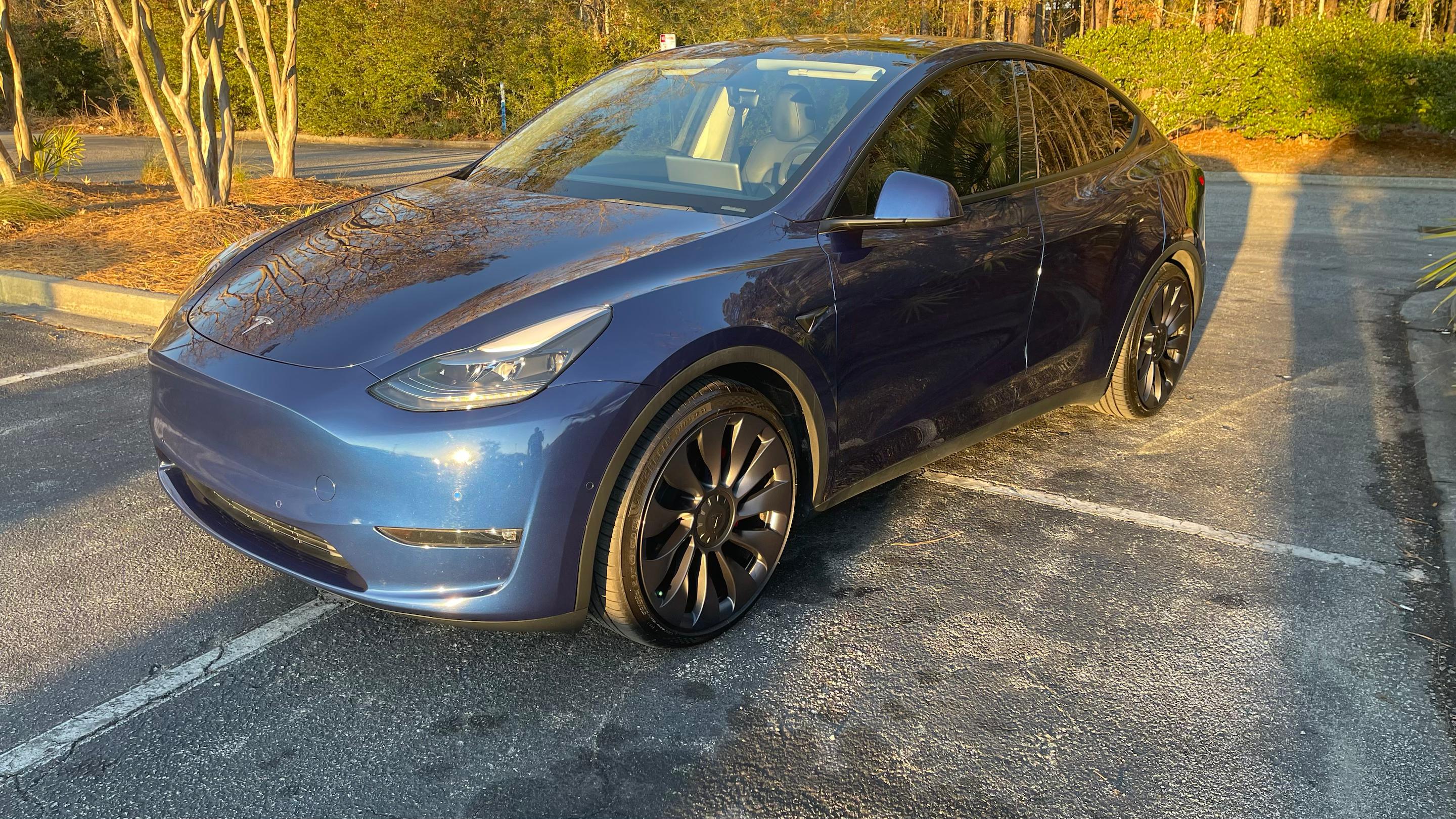 Tesla Model Y 2022 in Summerville, SC