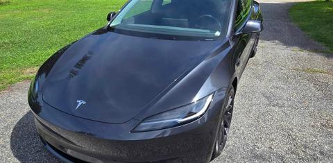 Tesla Model 3 2025