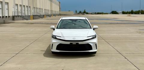Toyota Camry Hybrid 2025