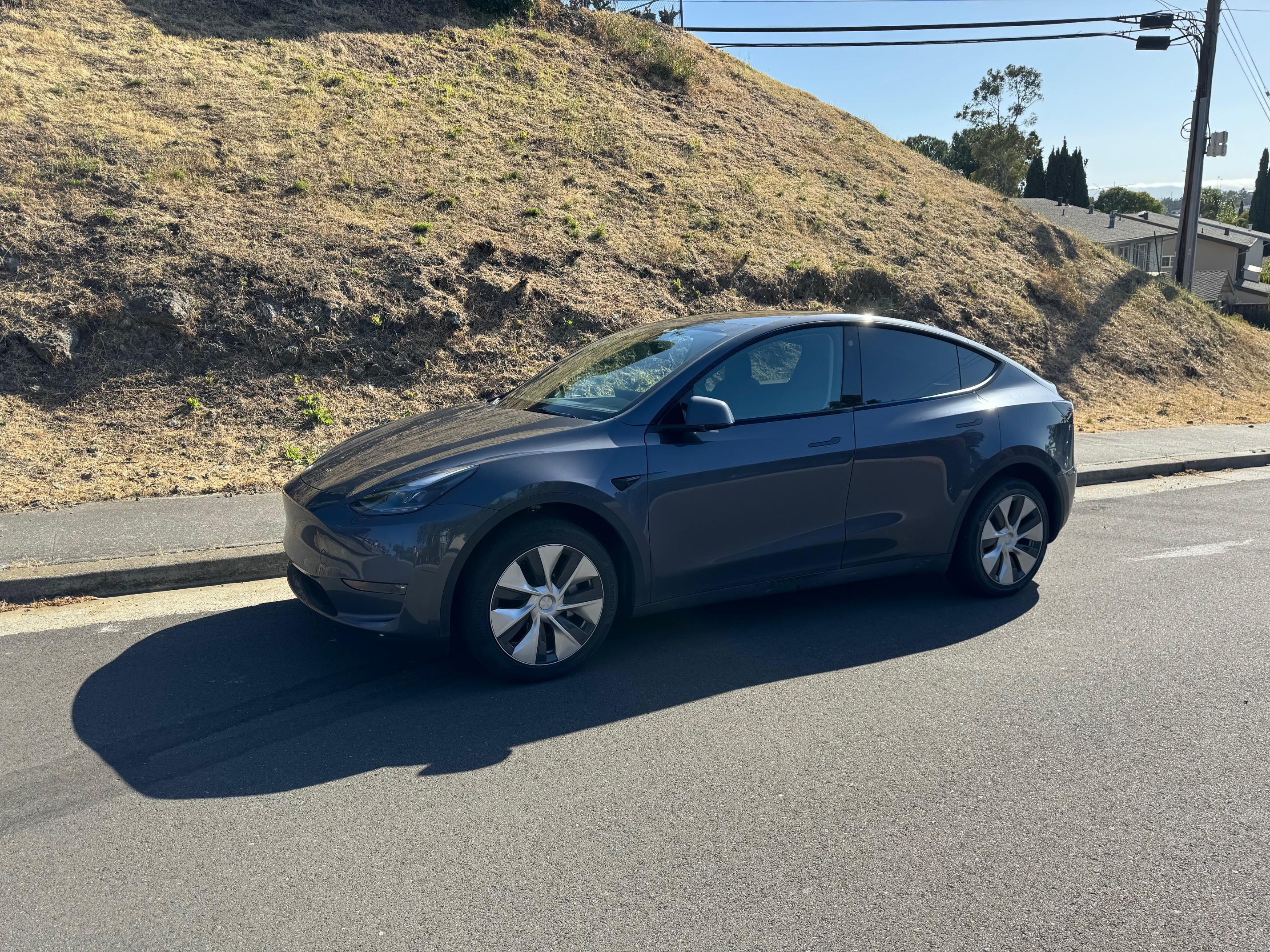 Tesla Model Y 2023 in Milpitas, CA