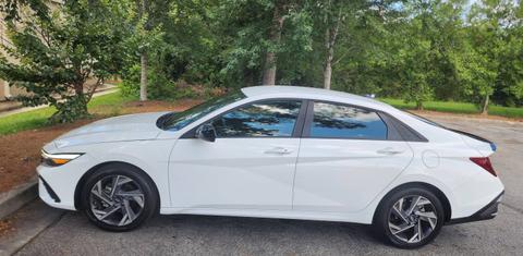 Hyundai Elantra 2025