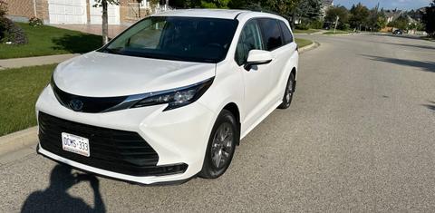 Toyota Sienna 2024