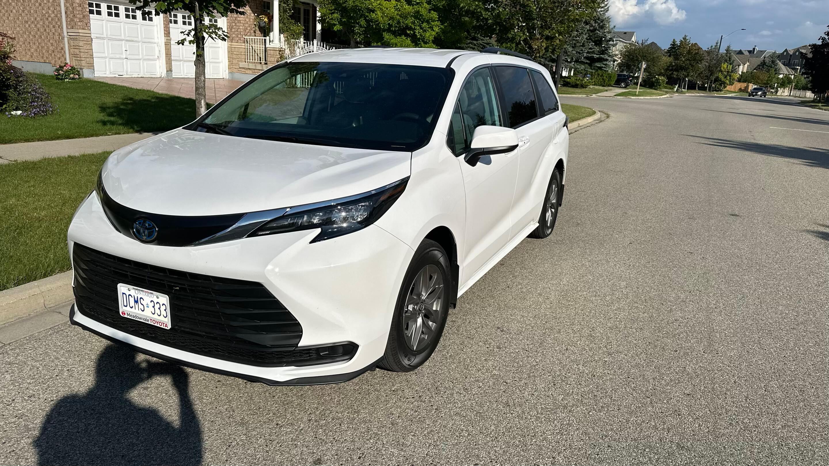 Toyota Sienna 2024 à Mississauga, ON