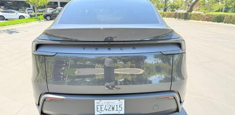 Tesla Model Y 2026