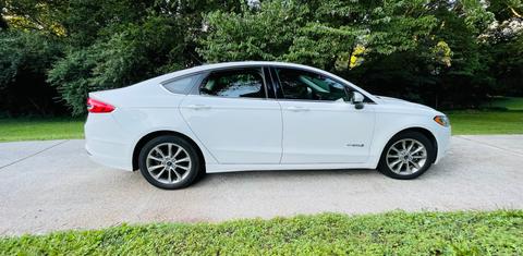 Ford Fusion Hybrid 2017