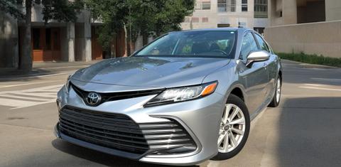 Toyota Camry 2024