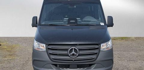 Mercedes-Benz Sprinter 2025