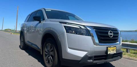 Nissan Pathfinder 2025
