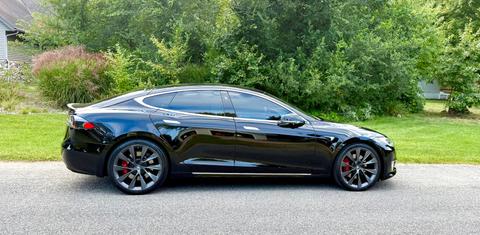 Tesla Model S 2019