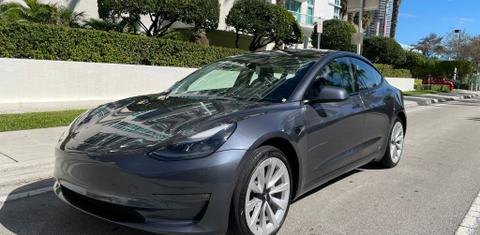 Tesla Model 3 2022