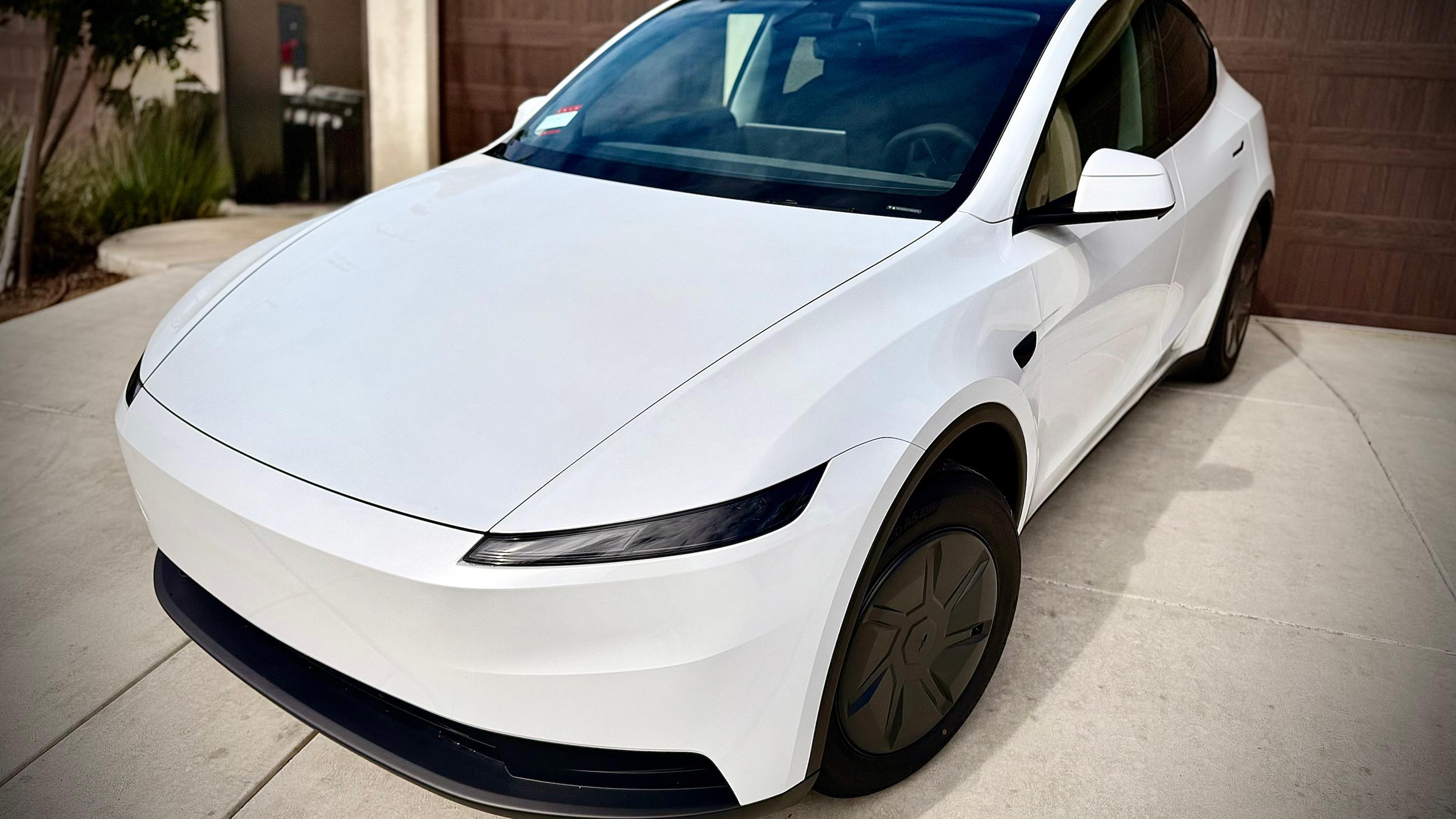 Tesla Model Y 2026 in Fresno, CA