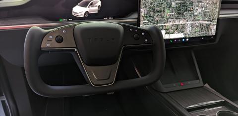 Tesla Model X 2022
