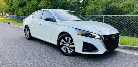 Nissan Altima 2025
