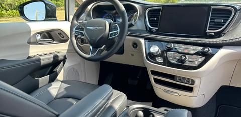 Chrysler Pacifica 2024